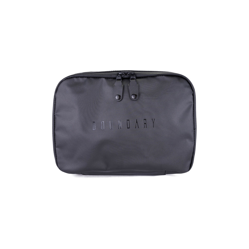 TOILETRY & TECH KIT